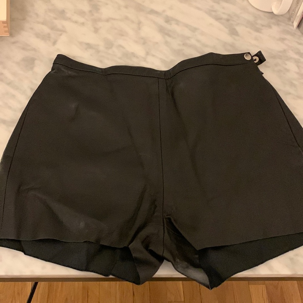 American Apparel Leather high waist Tap Short size 28-29